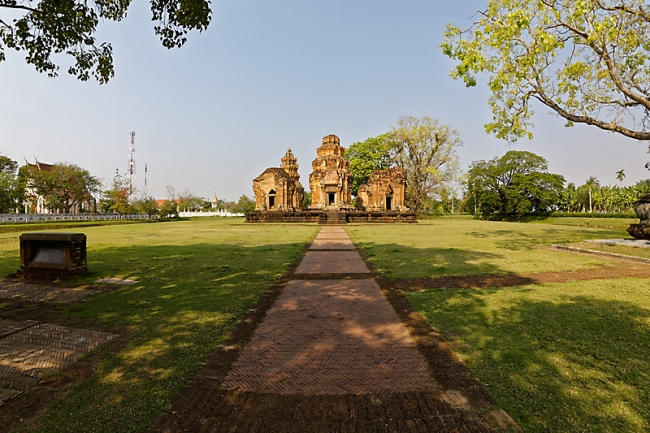 Prasat Sikhoraphum-MAR15-007
